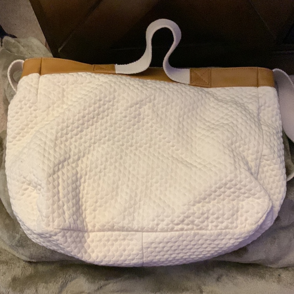 Used once Roxy crossbody. - Picture 4 of 8